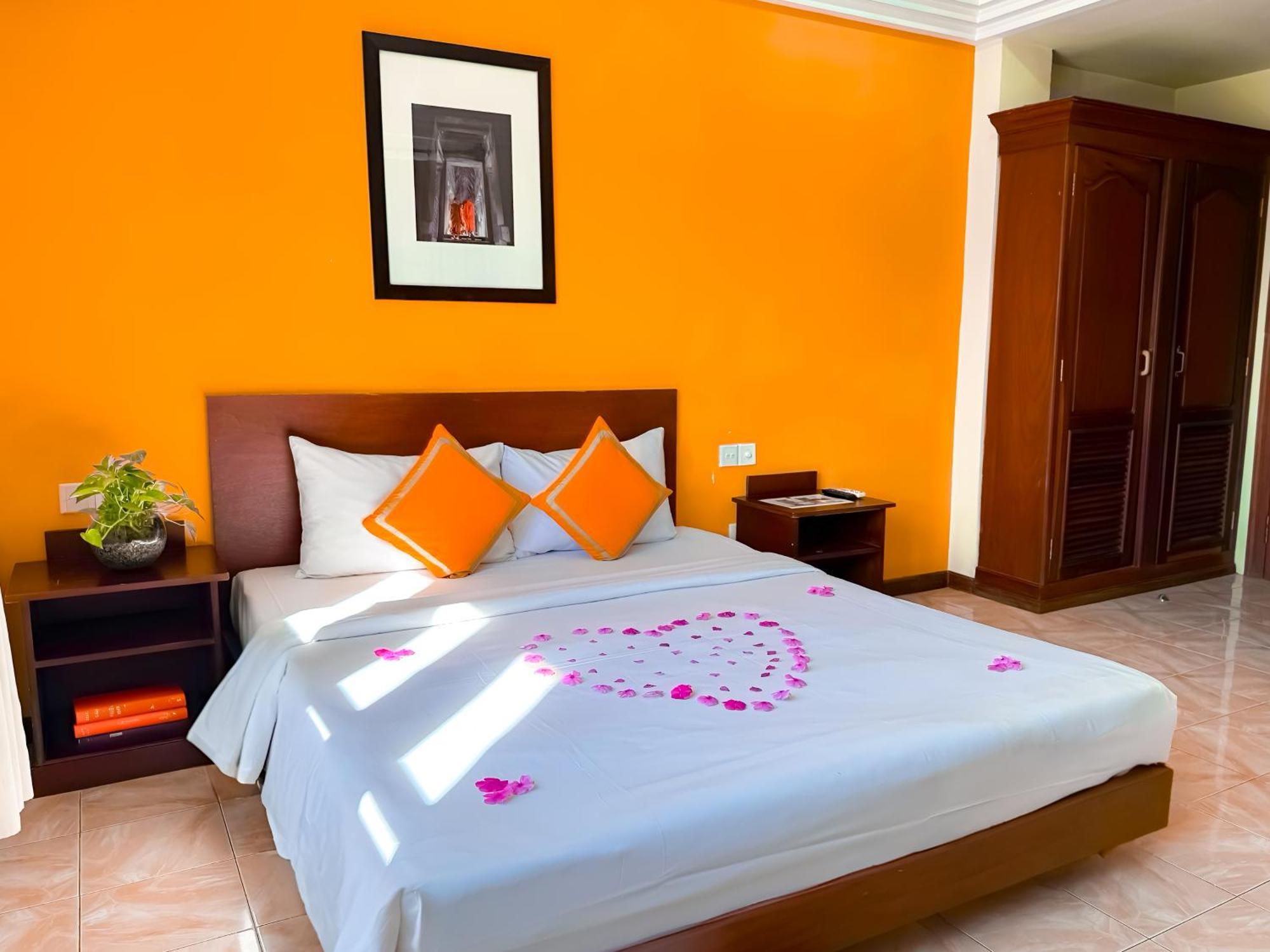 Vplus Hotel Сиемрип Экстерьер фото